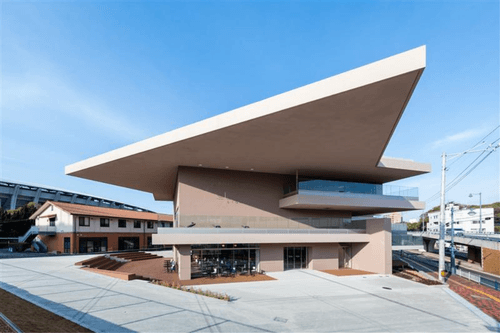 梅光学院大学「The Learning Station CROSSLIGHT」