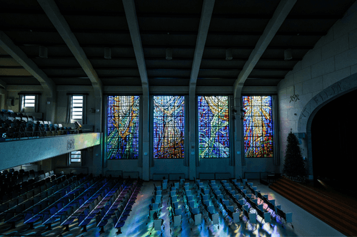 梅光学院大学「スタージェスホール」